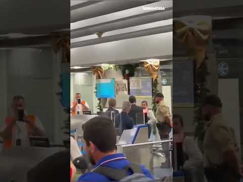 Ministro Barroso é xingado por passageiros no aeroporto de Miami