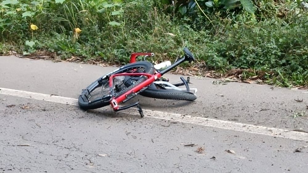 Morre ciclista atingido por árvore na estrada do Santuário de Caravaggio.