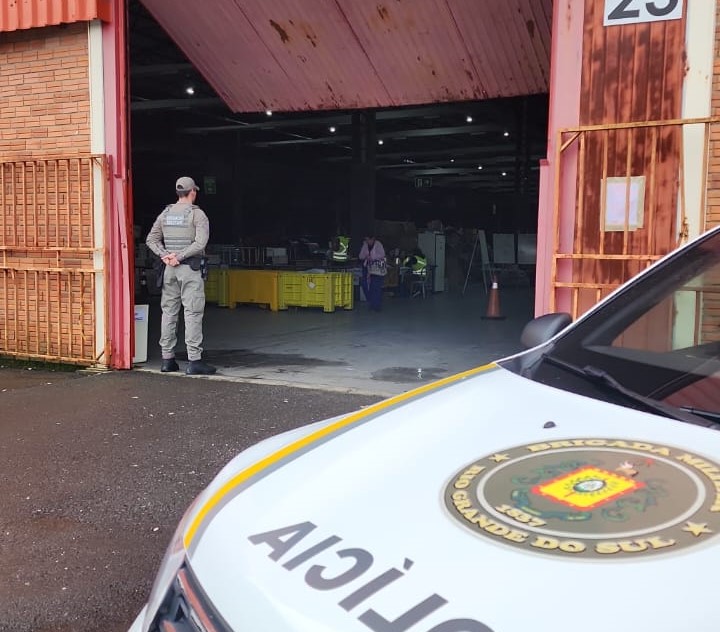 Brigada Militar reforça policiamento em centros de coleta de doações na Serra