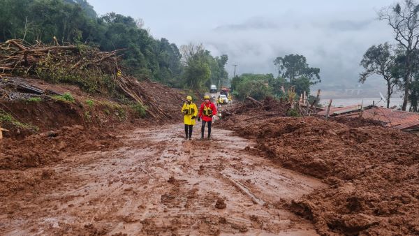Defesa Civil do RS confirma 157 mortes em decorrência das fortes chuvas