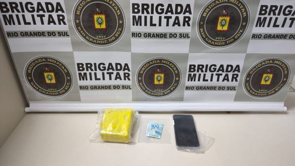 Dupla é presa por tráfico pela Brigada Militar em Veranópolis