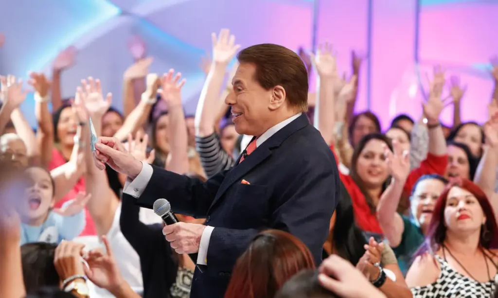 Quem foi Silvio Santos, o ícone da televisão brasileira que morreu aos 93 anos