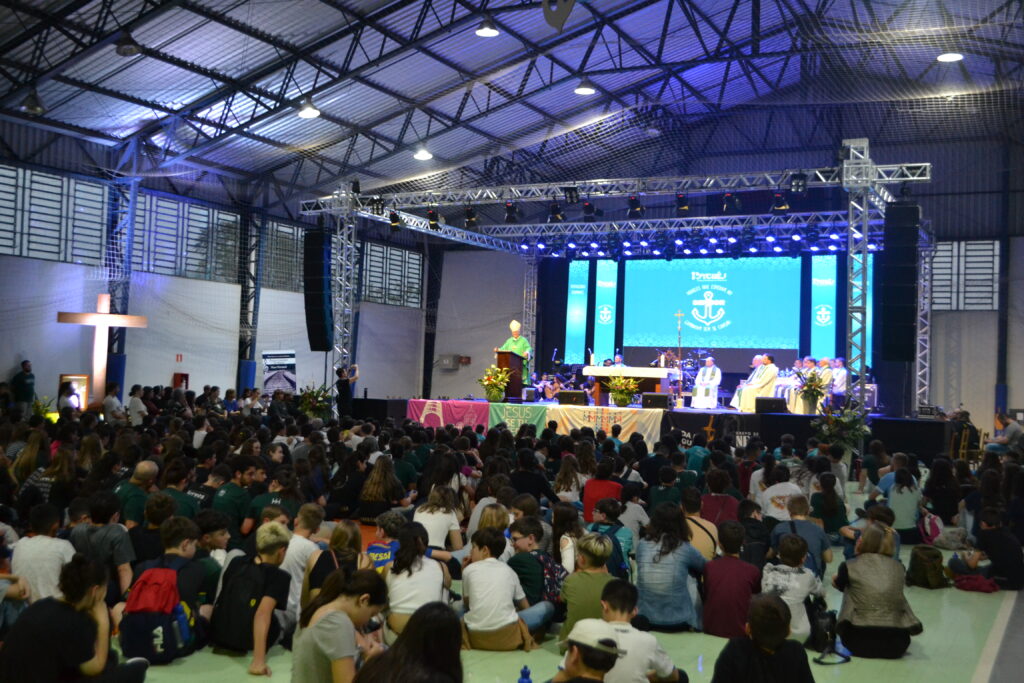 Com 1200 pessoas, Jornada Diocesana da Juventude é símbolo de esperança em Faria Lemos