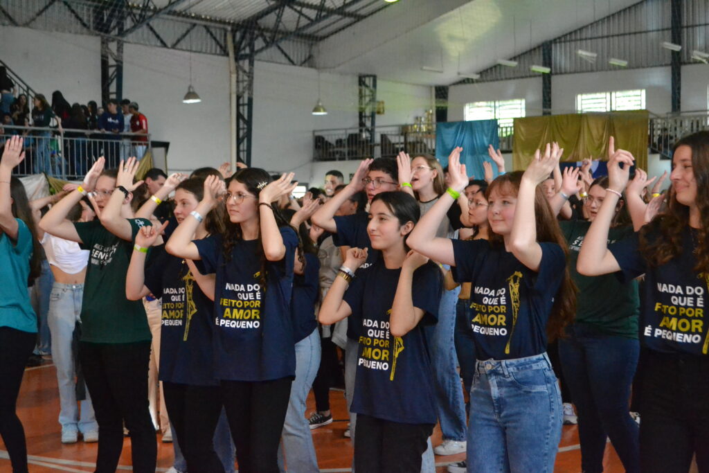 Com 1.200 pessoas, Jornada Diocesana da Juventude é símbolo de esperança em Faria Lemos