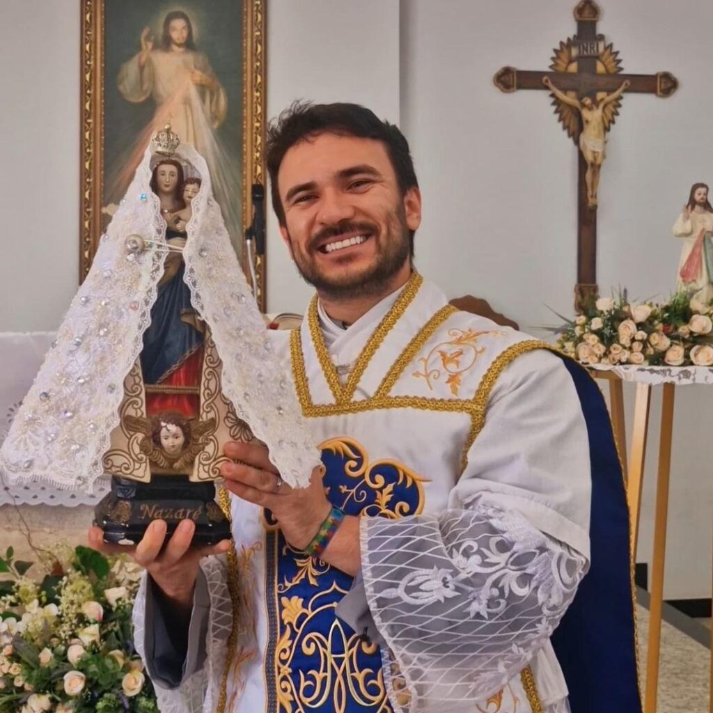 Padre influencer Fabrício Rodrigues morre aos 29 Anos.