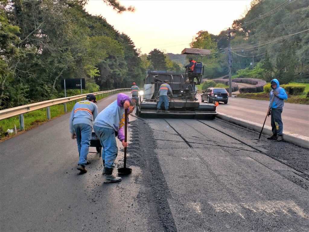 Obras e intervenções em rodovias da Serra Gaúcha e Hortênsias nesta semana