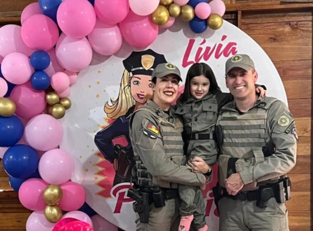 Brigada Militar participa do aniversário de pequena admiradora, em Nova Prata