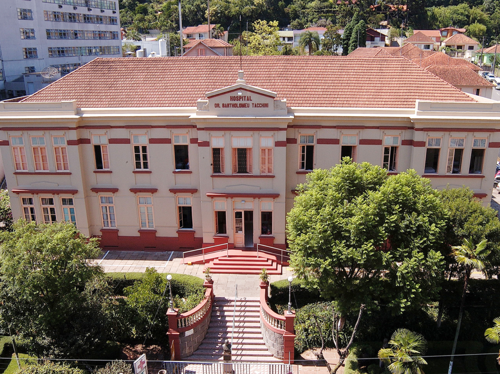 Hospital Tacchini completa 100 anos de vida