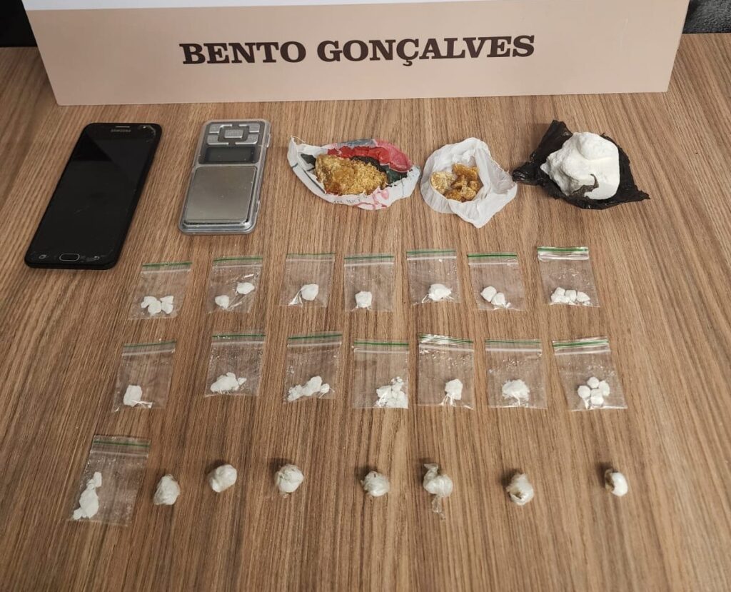 BM prende homem e apreende adolescente em Bento Gonçalves