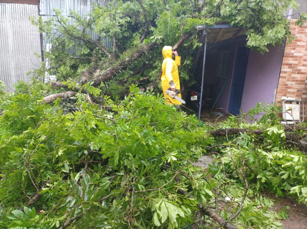 Bento é atingida por temporal; ventos de 90 km/h foram registrados