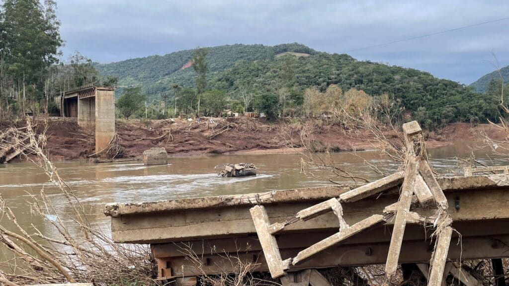 Assinada a ordem de início das obras da nova ponte de Santa Bárbara