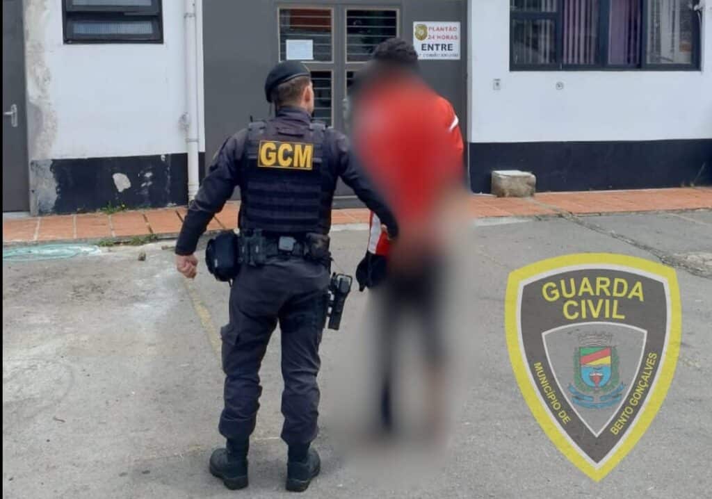 GCM prende homem no bairro Juventude, em Bento Gonçalves