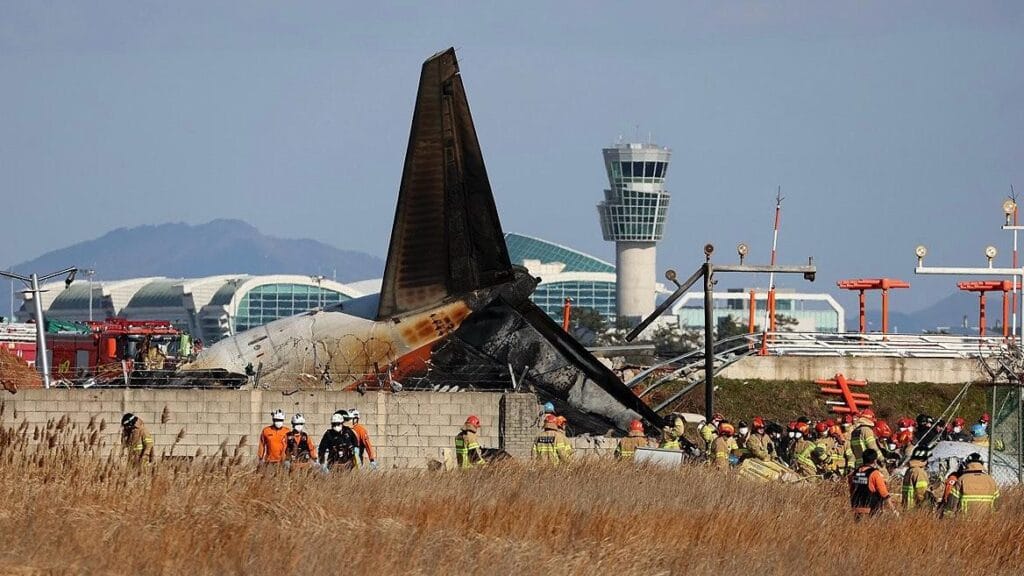 Avião explode e 179 pessoas morrem na Coreia do Sul.