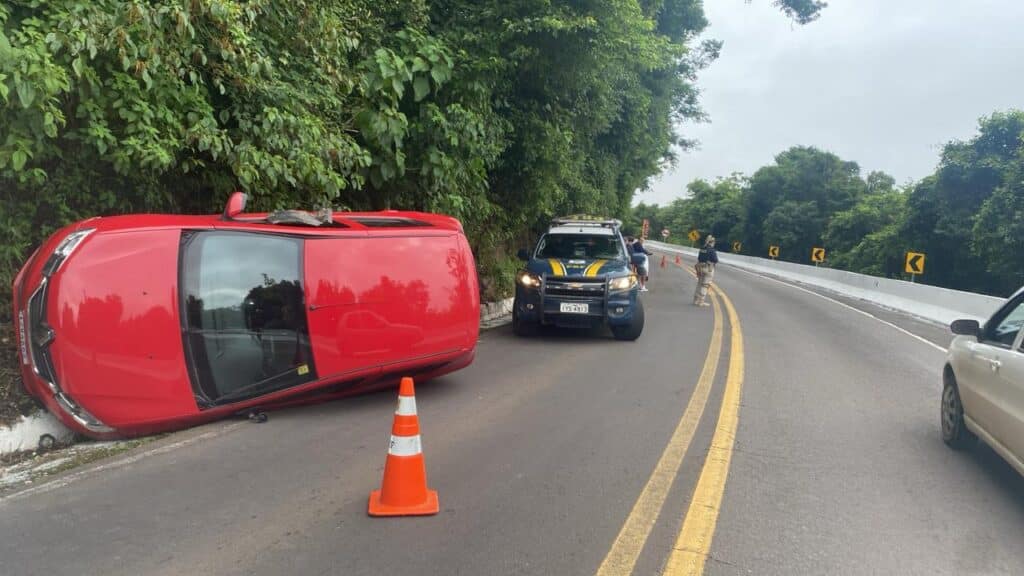 Motorista se envolve em acidente e foge do local, na Serra Gaúcha