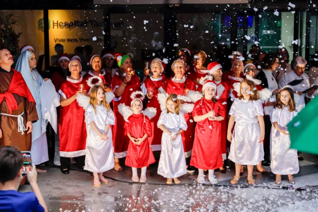 Tacchini realiza tradicional cantata de Natal