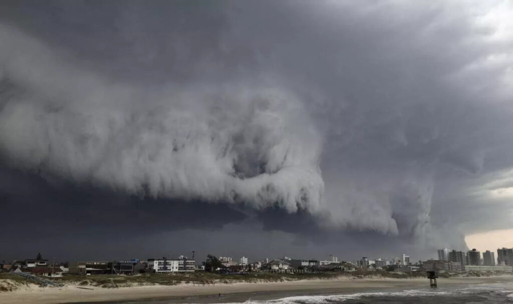 Alerta de tempestades no RS 