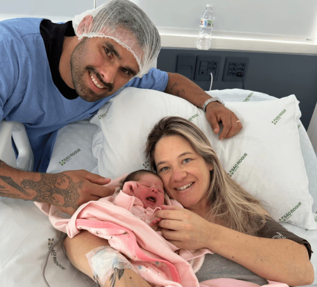 Olívia é o primeiro bebê a nascer no Hospital Tacchini Carlos Barbosa em 2025