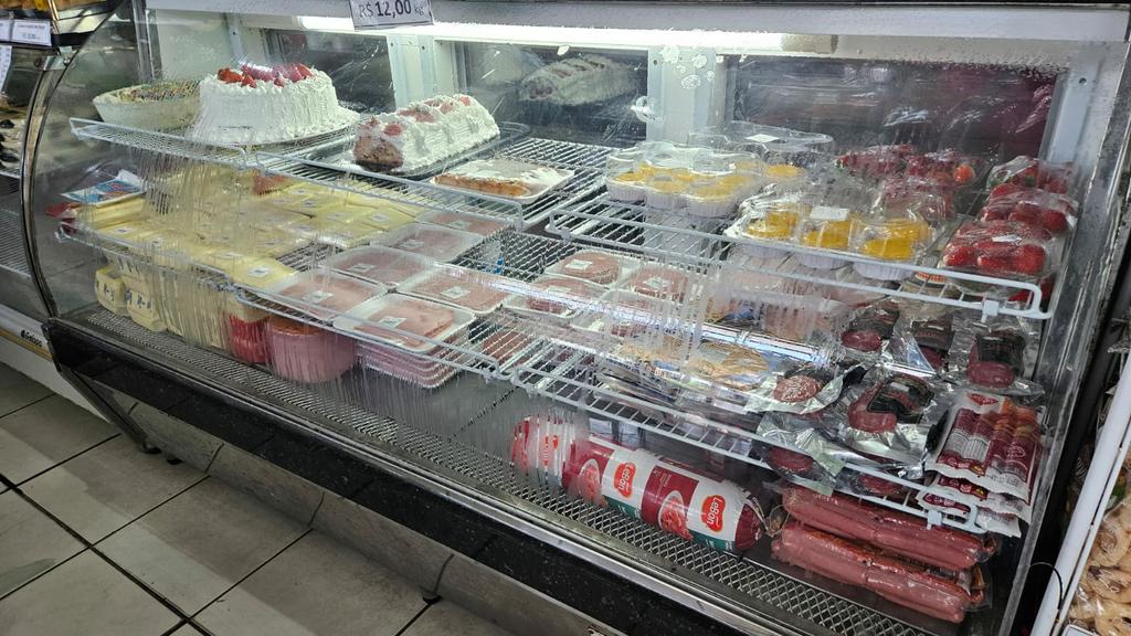 Alimentos podres: fiscalização fecha supermercado em praia gaúcha