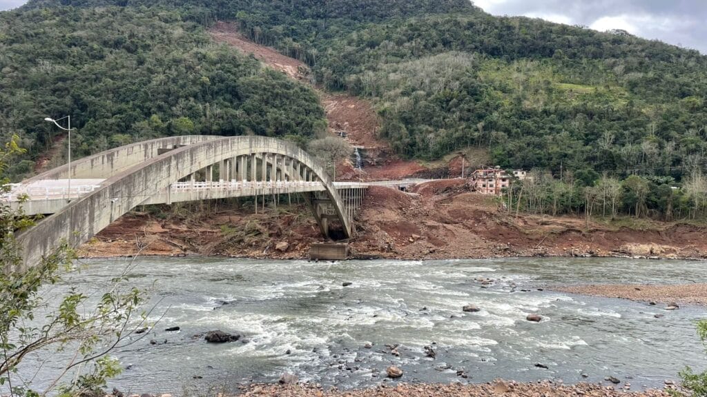 Interrupção da BR-470 ocorre entre 19h30 e 21h desta terça-feira (11) para manutenção na pista.