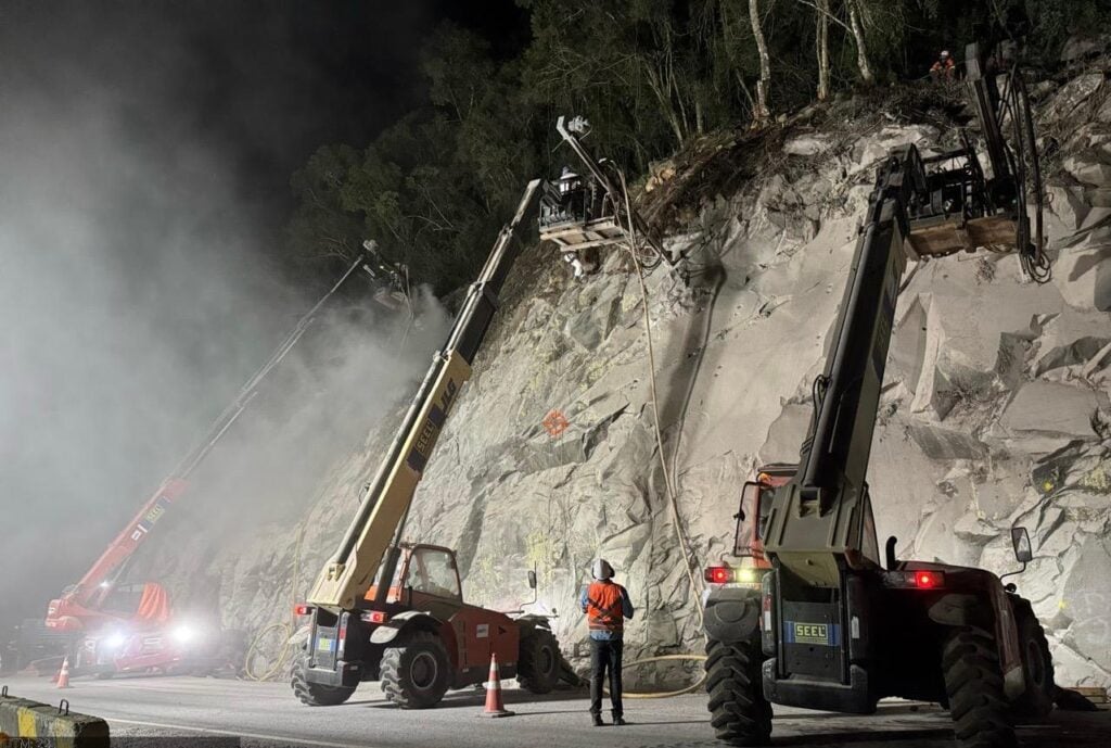 Desde segunda-feira, a BR-470 na Serra das Antas, entre Bento Gonçalves e Veranópolis, fica completamente bloqueada à noite.