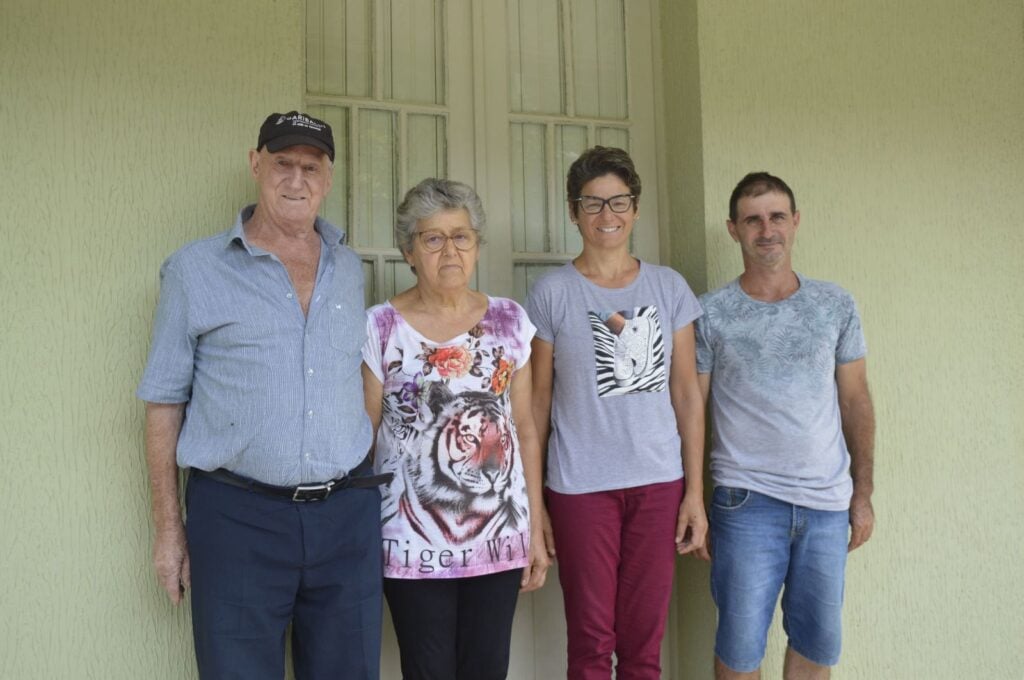 Alcides Laste com a esposa, Rita, a filha, Marilene, e o genro, Fabiano.