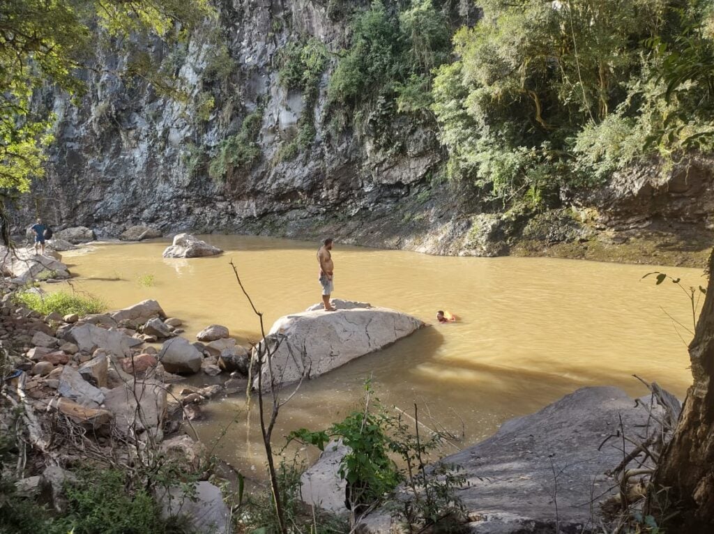 Homem desaparece no Rio Burati em Bento Gonçalves.