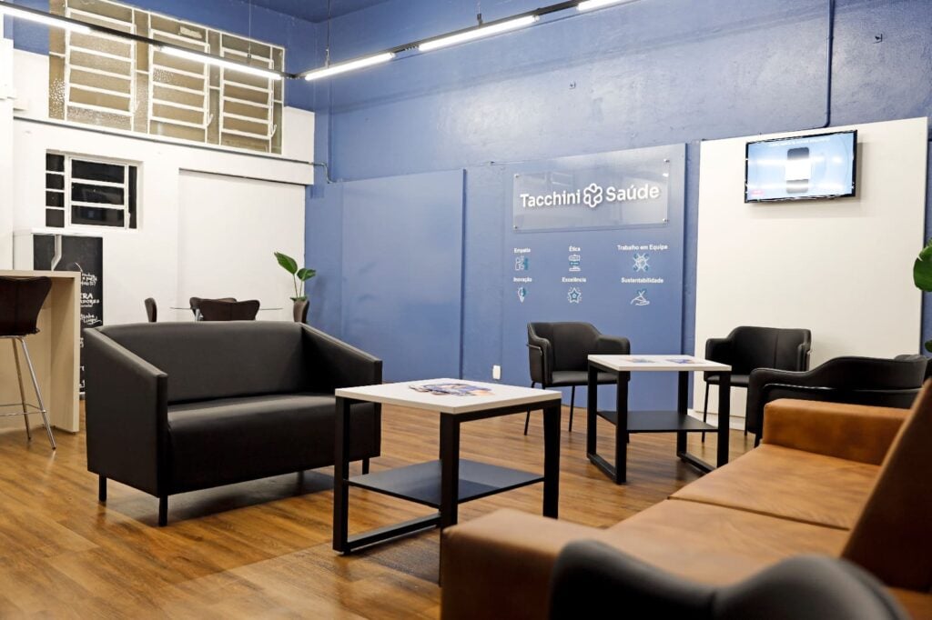 Hospital Tacchini inaugura novo espaço de estar para funcionários.