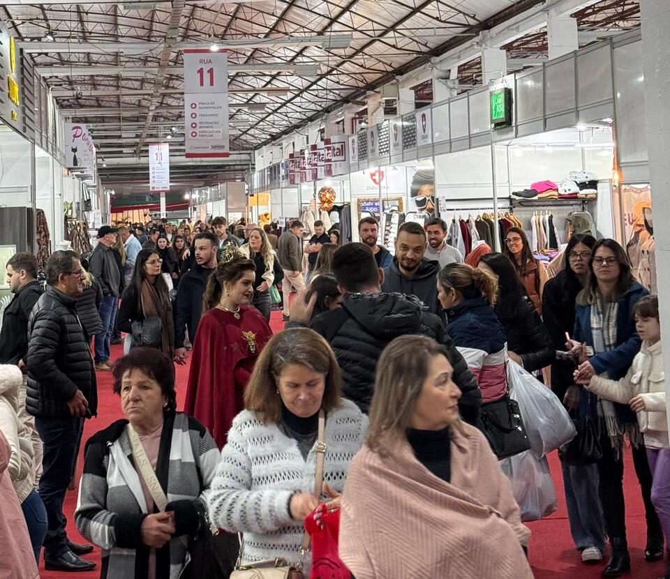 42 mil garrafas de vinho, 281.229 visitantes e mais de R$ 60 milhões em compras: 33ª ExpoBento e 20ª Fenavinho batem todos os recordes.