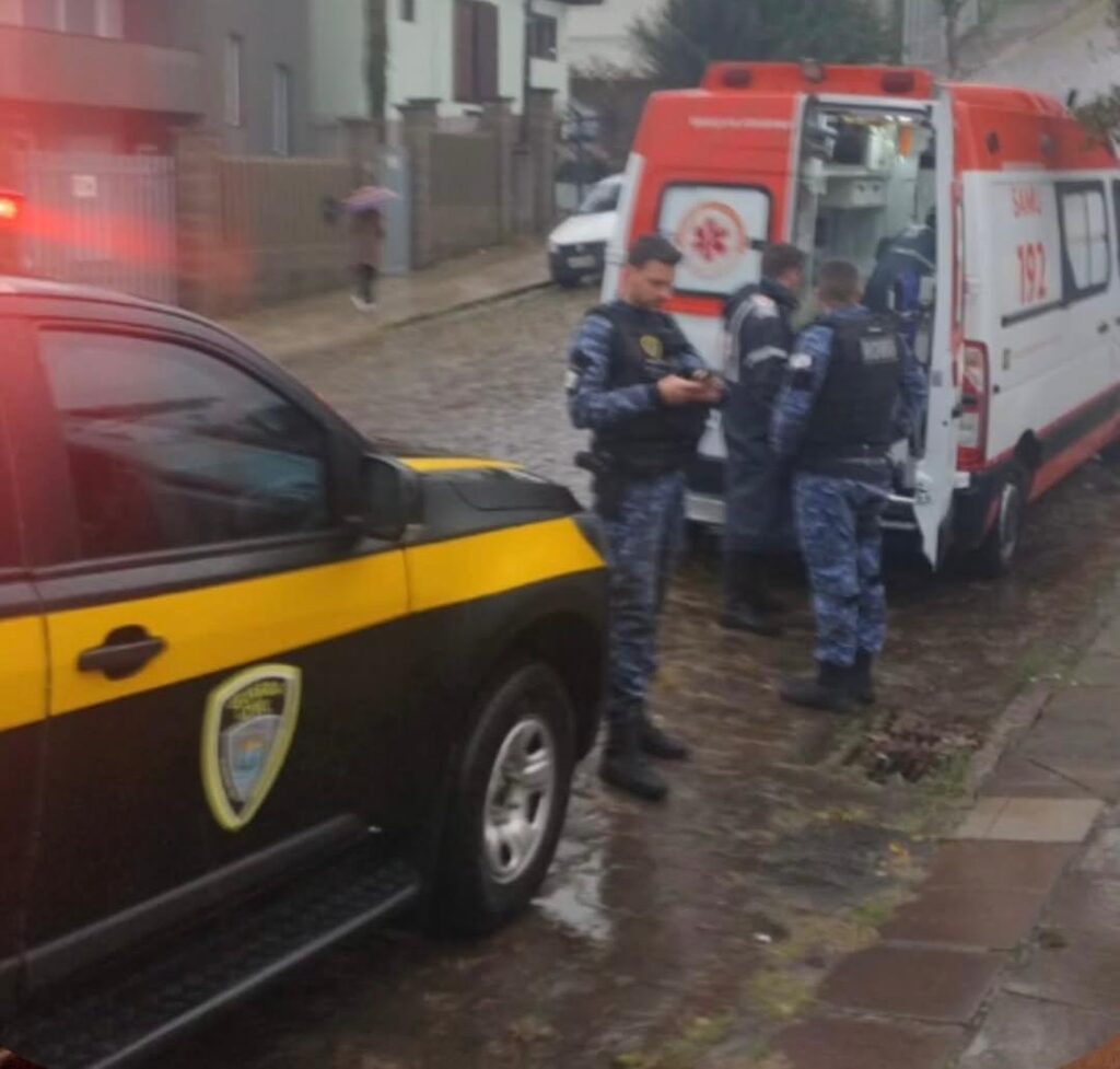 Filho desnaturado de 46 espanca a própria mãe de 70 em Bento Gonçalves.