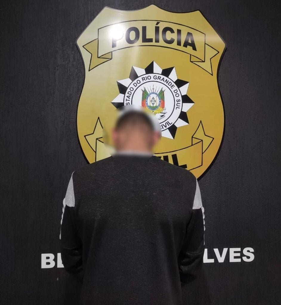 Machão de meia-idade agride ex mesmo com medida protetiva em Bento.