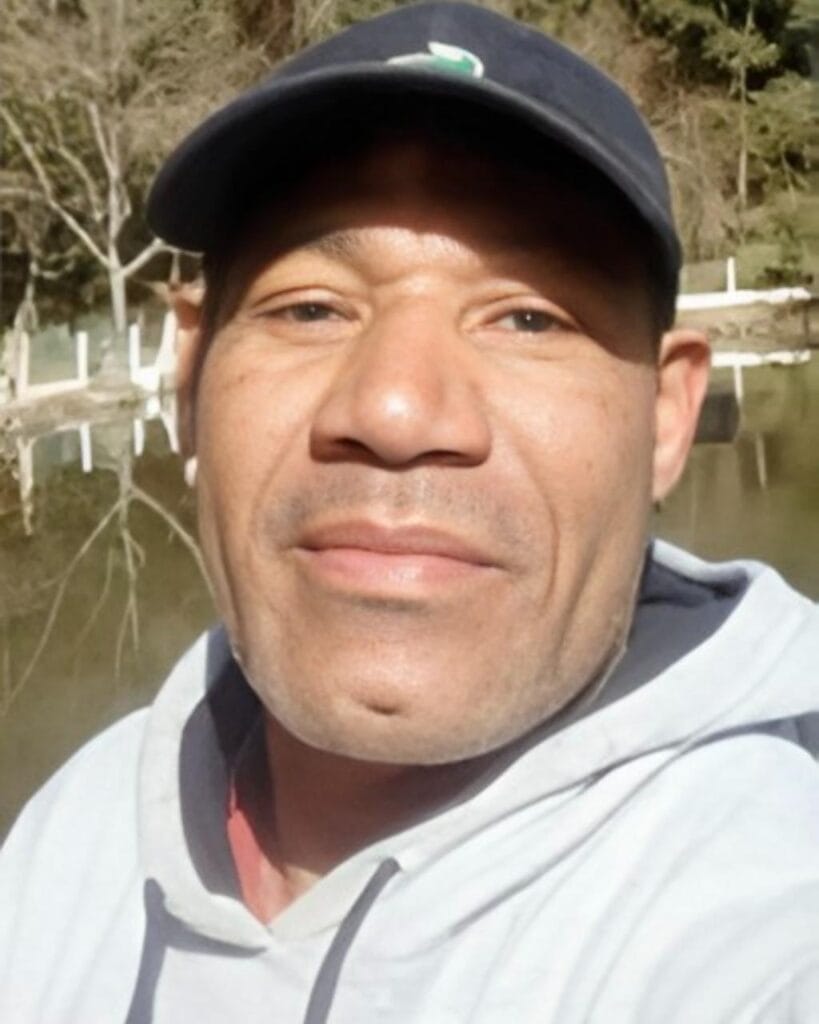 Damião Bezerra dos Santos, de 47 anos, foi morto a marteladas por um homem de 25 e uma mulher de 29 no bairro Universitário, em um suposto desentendimento por ciúmes.