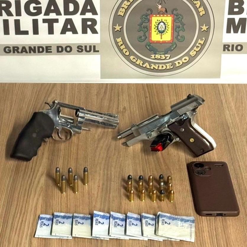 Brigada Militar prende homem por porte ilegal de arma de fogo em Bento Gonçalves.