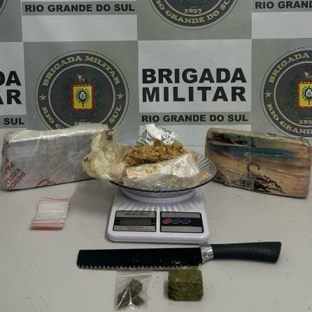 Brigada Militar prende homem por tráfico de drogas em Caxias do Sul.