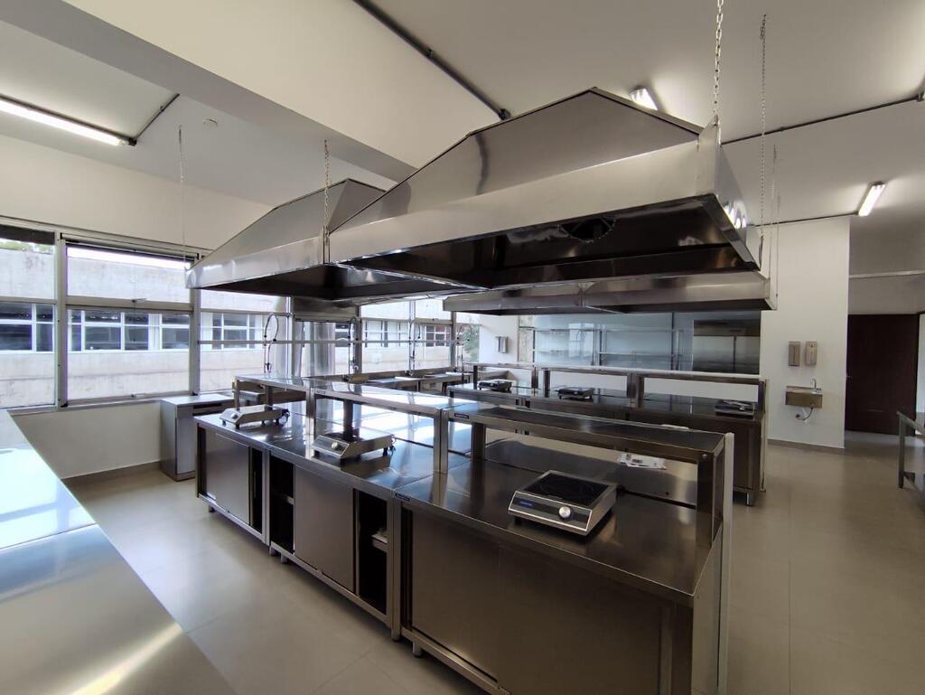 Curso de Nutrição da UCS Bento inaugura laboratório de técnica dietética.