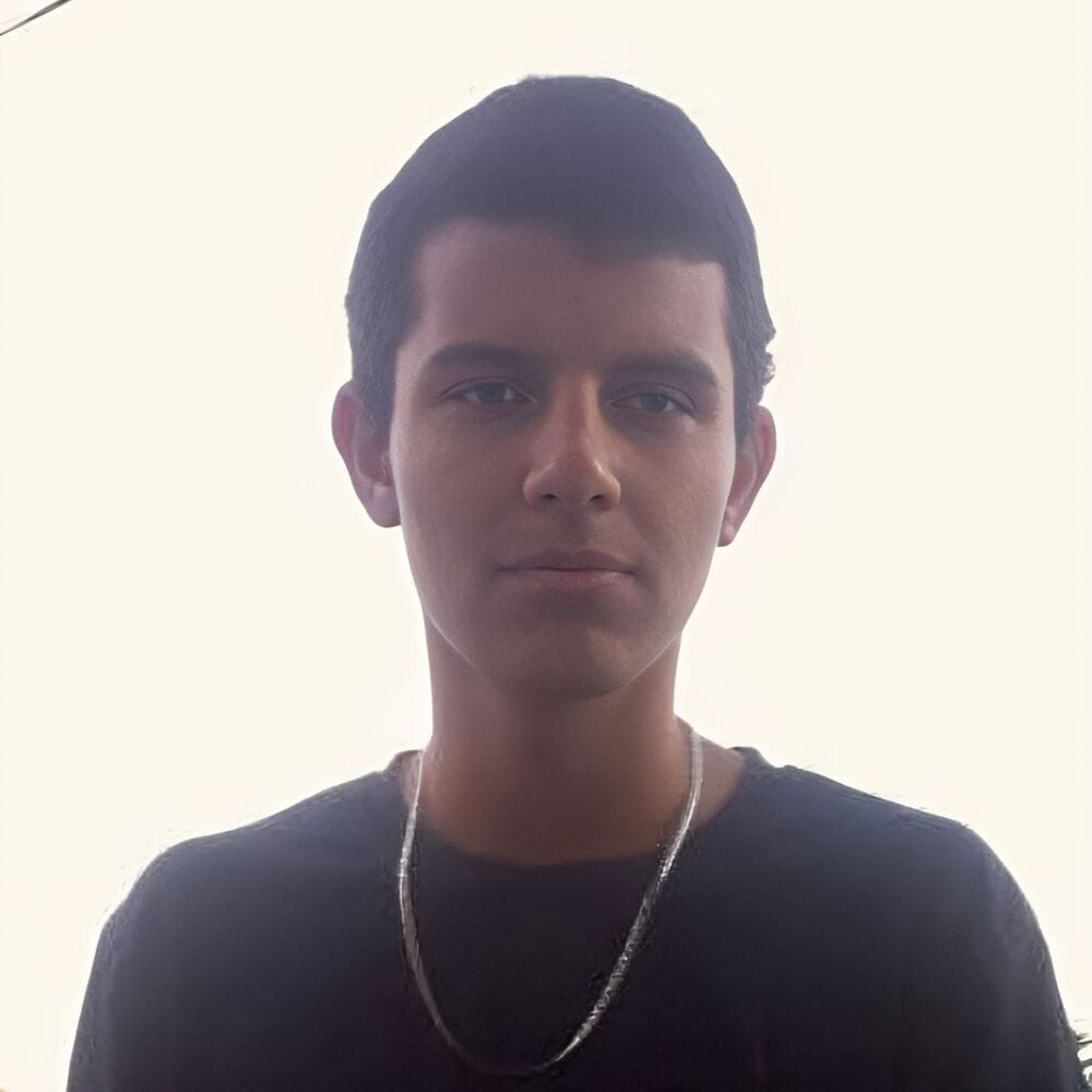 Rodrigo e Silva Carvalho, de 26 anos, foi morto a tiros no bairro Municipal, em Bento Gonçalves.