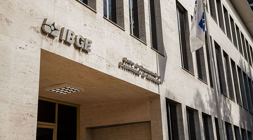Concurso público IBGE: edital autoriza 9.580 vagas temporárias para agentes e supervisores.