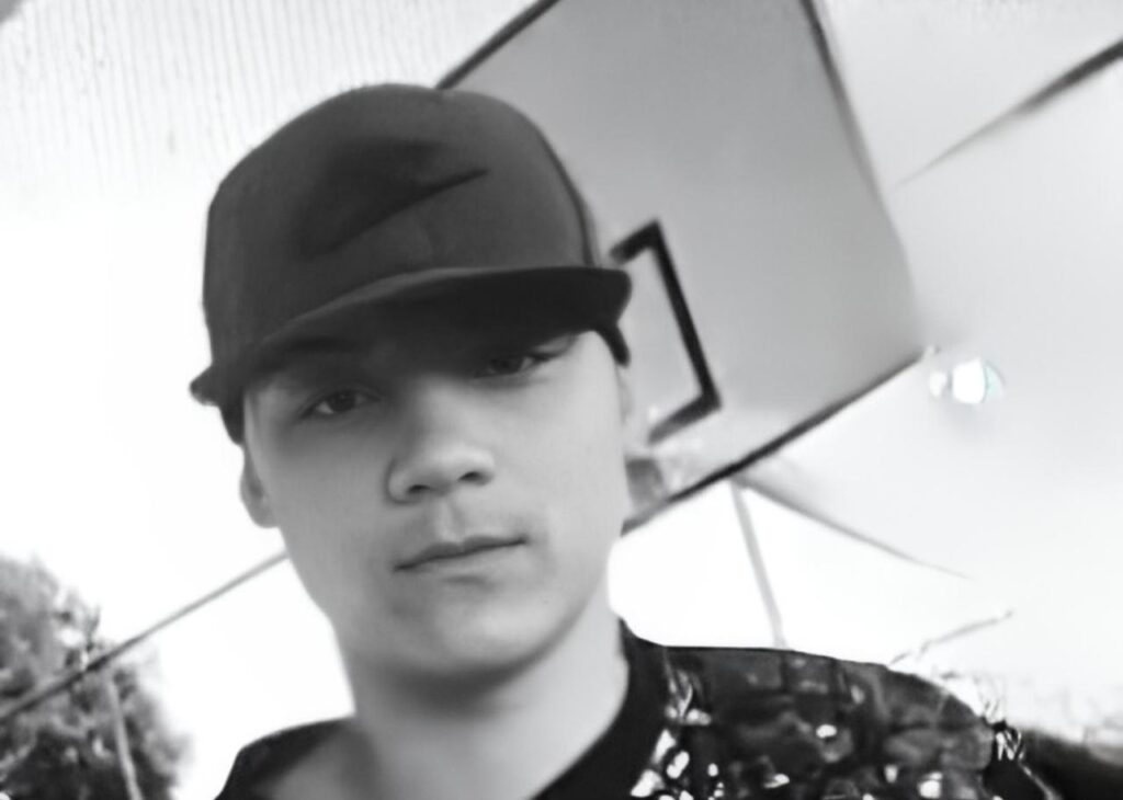 Matheus Ferreira Martins, 16 anos, foi morto a tiros em frente de casa no bairro Zatt, em Bento Gonçalves.