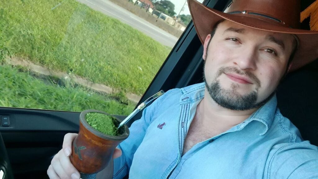 Moisés Neri, de 30 anos, conduzia ônibus de excursão que voltava de compras em São Paulo.
