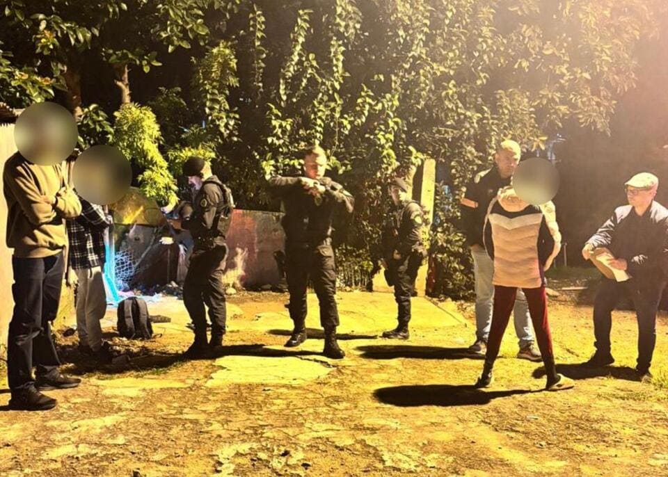 Operação aborda 17 pessoas em situação de rua em Bento Gonçalves.