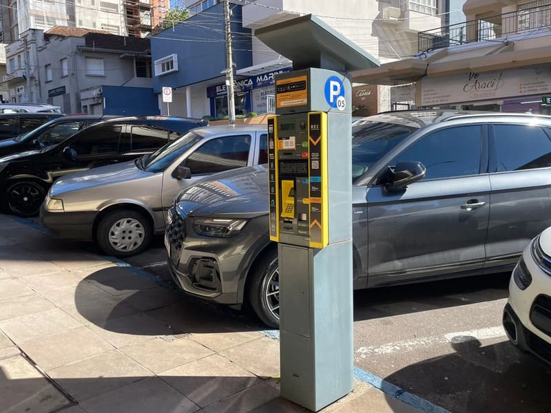 Reajuste nos valores de estacionamento da área azul em Bento Gonçalves.