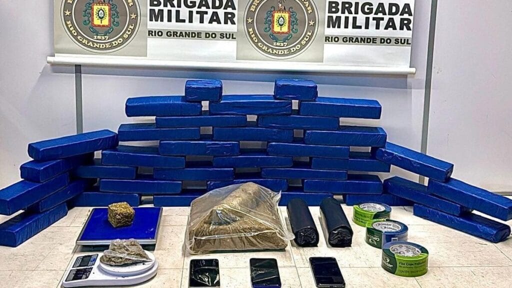 Brigada Militar encontra quase 30 kg de maconha em Bento Gonçalves.