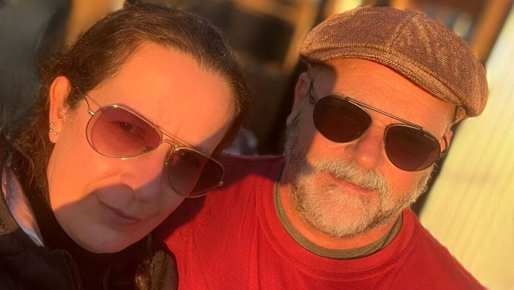 Casal morre em acidente em Carlos Barbosa. Elaine Parizotto Lourenço, de 51 anos, e Alexandre Andriotti Mauch, de 59 anos, morreram após colisão entre carro e motocicleta na BR-470.
