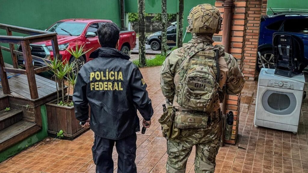 Dois Policiais Rodoviários investigados por aceitar propinas no RS.