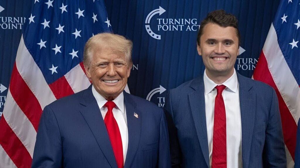 Governo americano vai banir estrangeiros que comemoraram morte de Charlie Kirk.
