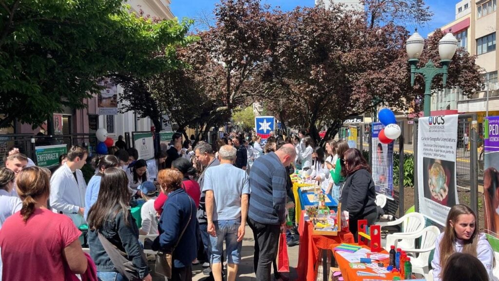 O UCS Comunidade, promovido pela UCS Bento, agitou a Via Del Vino neste sábado, em Bento Gonçalves.