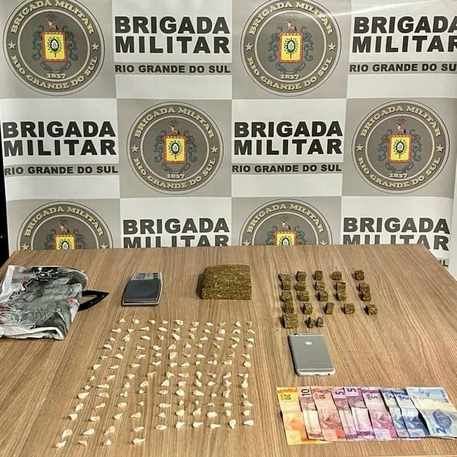 Adolescente de 17 anos apreendido no bairro Pomarosa em Bento Gonçalves.