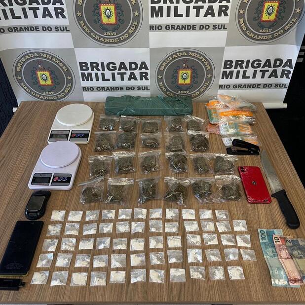 Brigada Militar apreende adolescente de 16 anos no bairro Progresso, em Bento Gonçalves.
