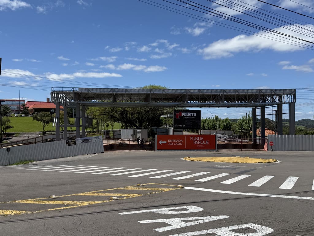 Novo pórtico da Fundaparque em Bento Gonçalves deve ser finalizado em março de 2026.