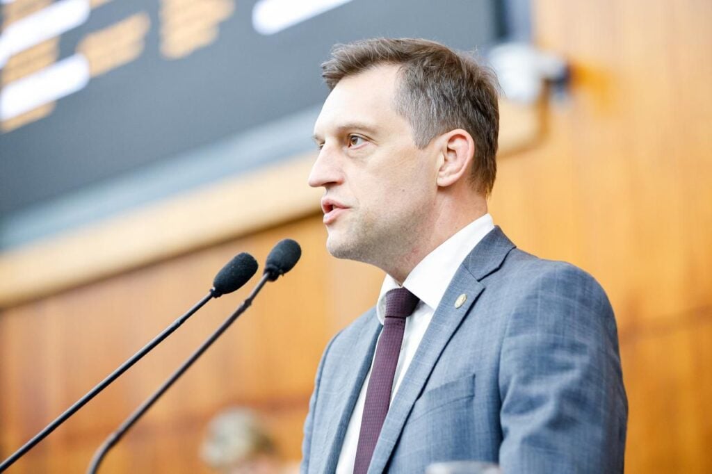 Assembleia aprova projeto de Pasin que cria Política Estadual de Desassoreamento.