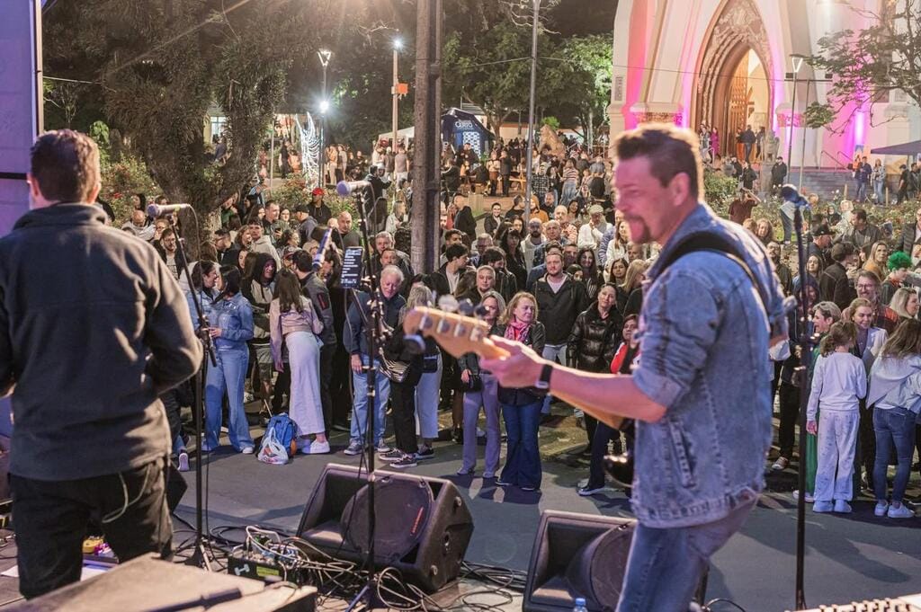 Atrações musicais no Degusta Cidade Alta em Bento Gonçalves.